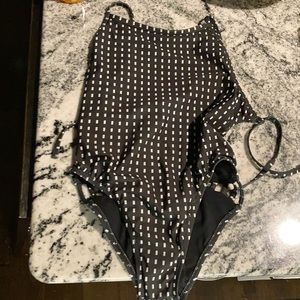 One piece jolyn, size 28